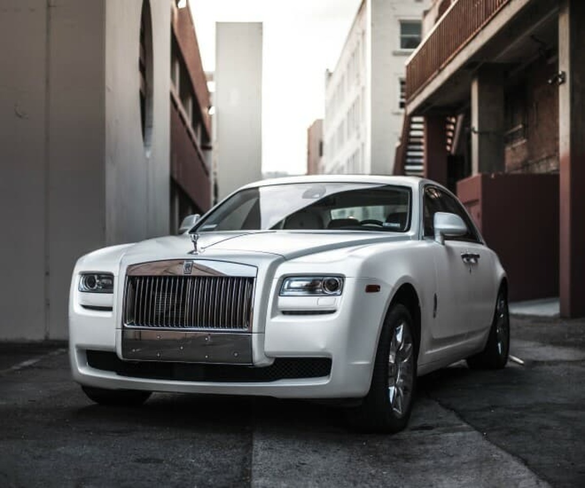 luxury-car-finance-rolls-royce-ghost@660x550