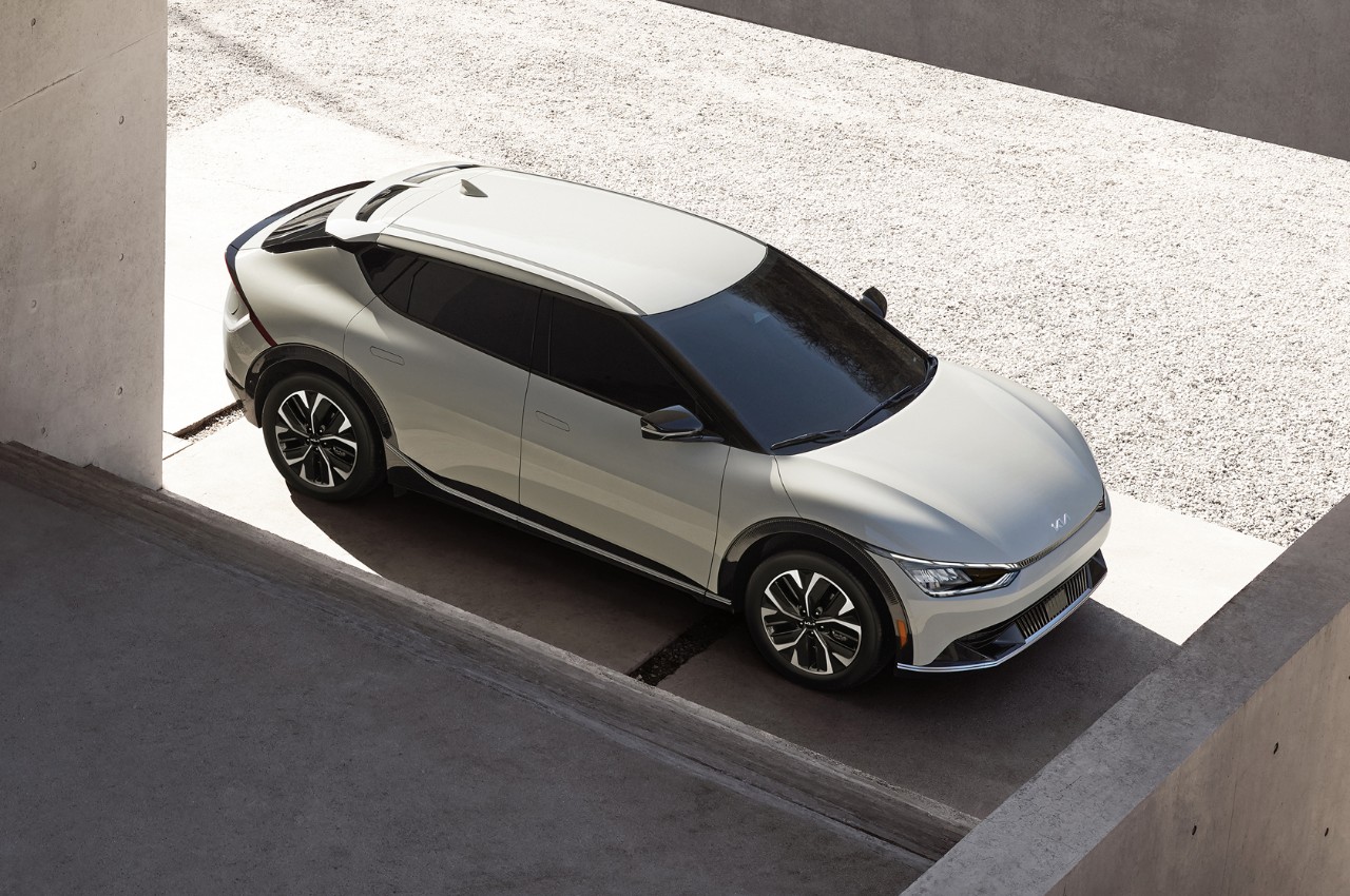 2022 Kia EV6 Parked Top Three-Quarter View