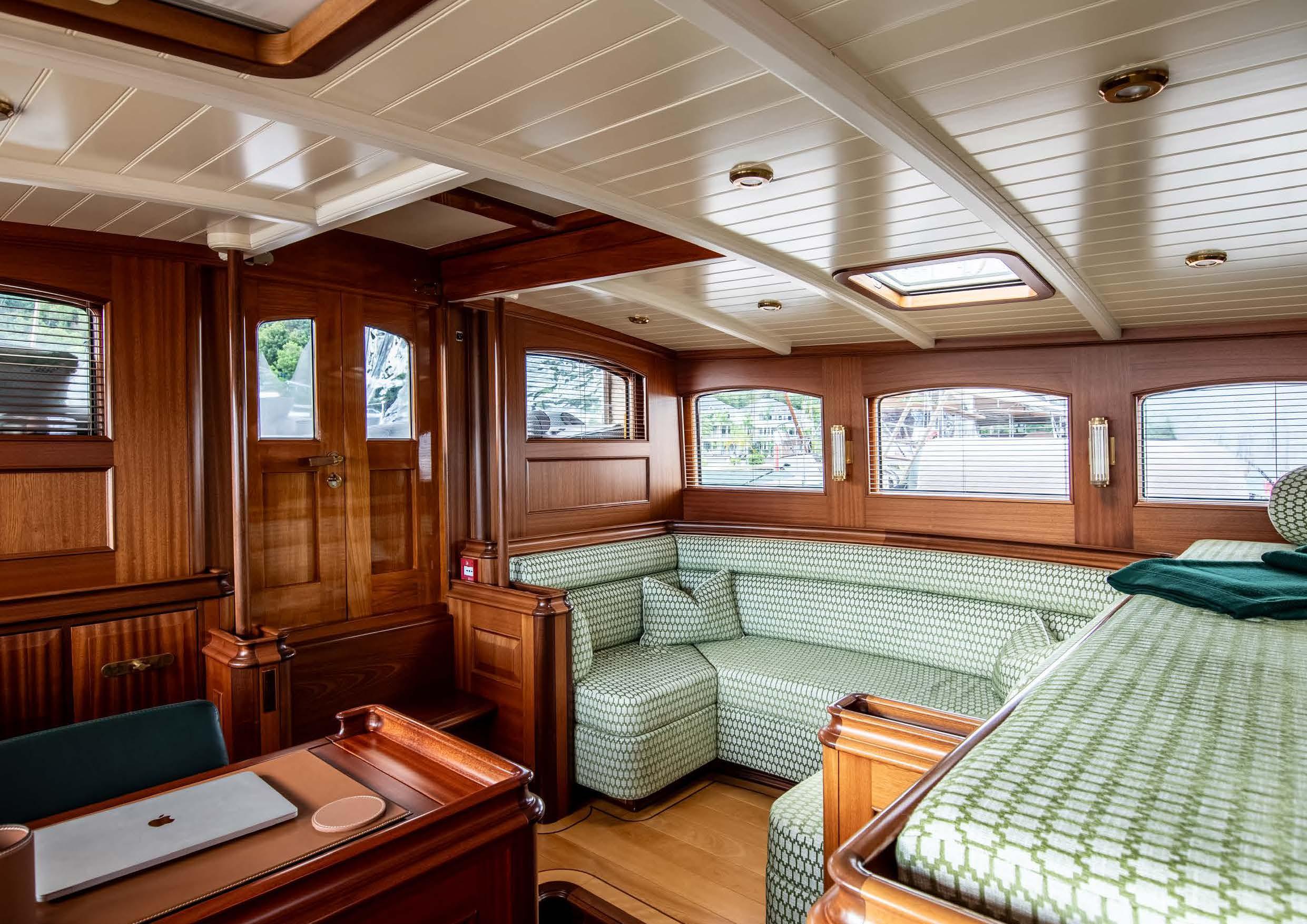 ATHOS_13_Owners-stateroom_Athos_-_For_Charter_2024_Page_12_Image_0001-mYQwmUWe