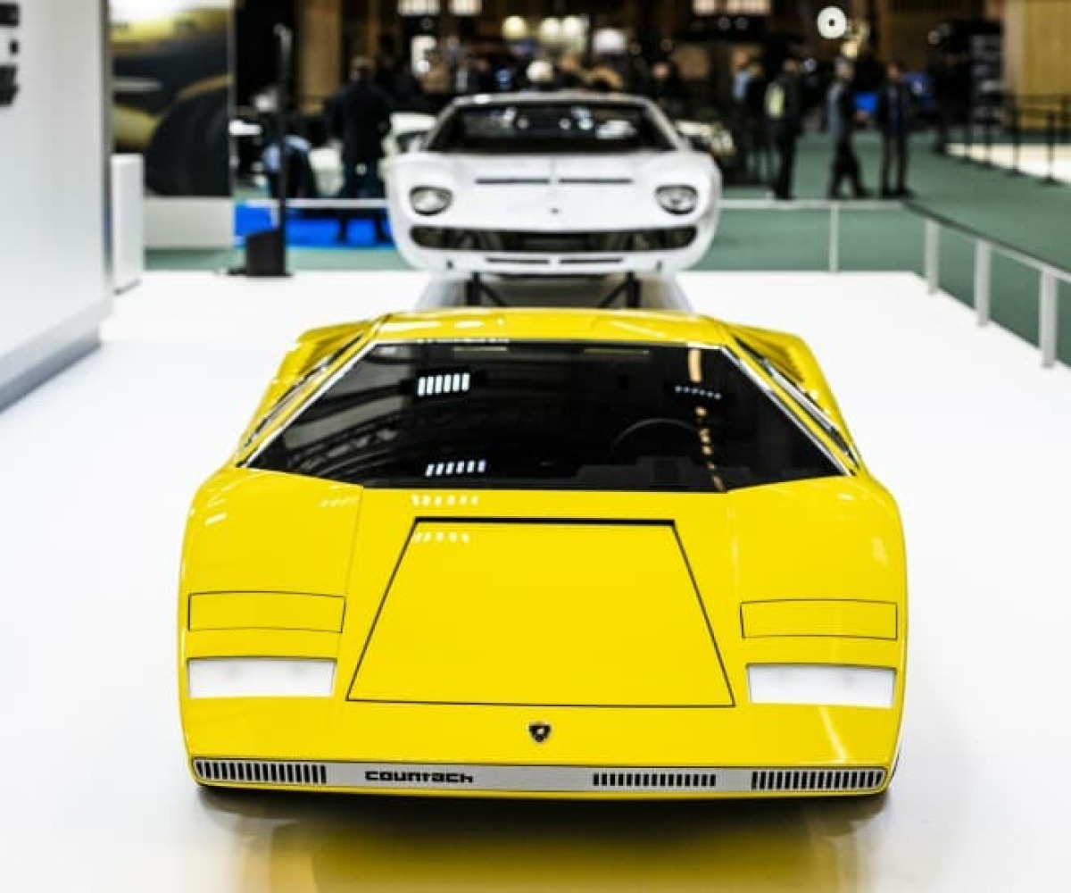 lamborghini-polo-storico-retromobile-paris@660x550_1